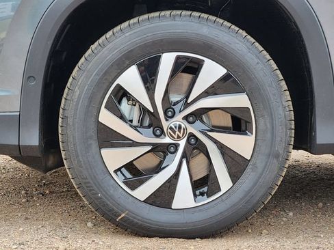 New 2026 Volkswagen Tiguan S AWD/4WD image 9