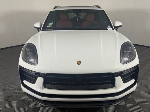 New 2026 Porsche Macan image 10
