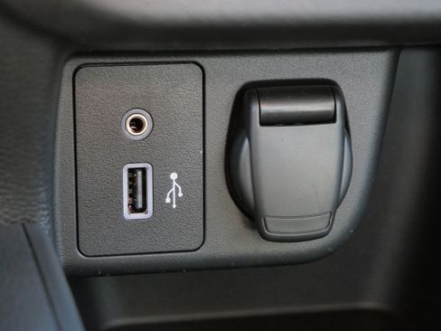 Used 2024 Nissan Versa S w/ Trunk Package image 27