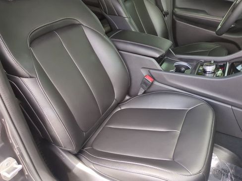 Used 2024 Jeep Grand Cherokee L Limited w/ Black Appearance Package AWD/4WD image 21