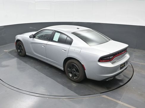 Used 2022 Dodge Charger SXT image 27