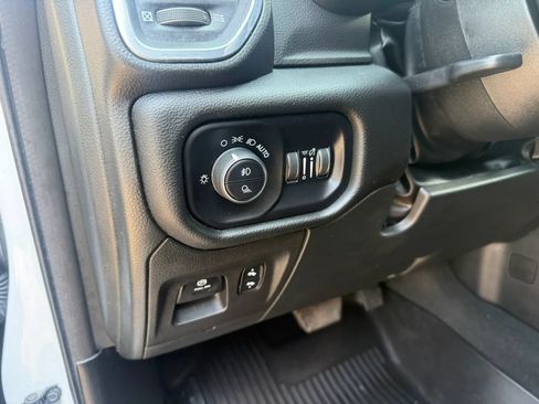 Used 2023 RAM 1500 Laramie AWD/4WD image 23