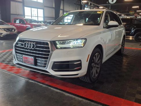 Used 2019 Audi Q7 3.0T Premium Plus w/ Premium Plus Package AWD/4WD image 4