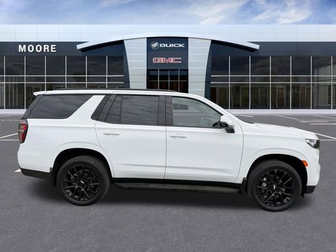 Used 2024 Chevrolet Tahoe RST w/ Luxury Package image 2