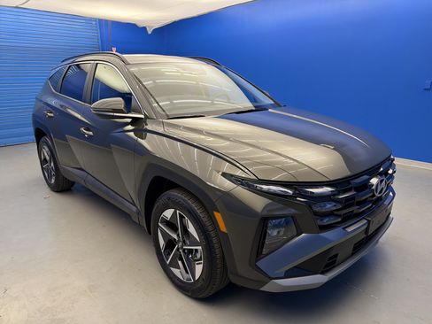 Used 2025 Hyundai Tucson SEL image 2