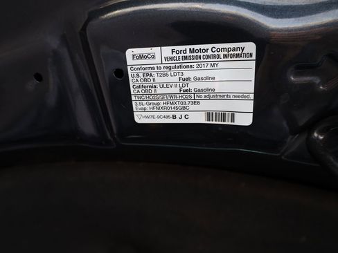 Used 2017 Ford Explorer XLT w/ Equipment Group 202A image 39