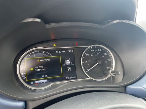 Used 2025 Nissan Versa SV w/ Trunk Package image 35