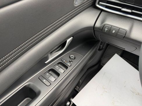 New 2026 Hyundai Elantra Limited image 16