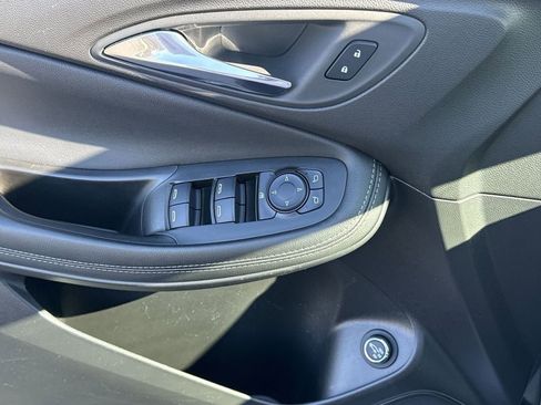 Used 2023 Buick Encore GX Select w/ Sport Touring Package image 15