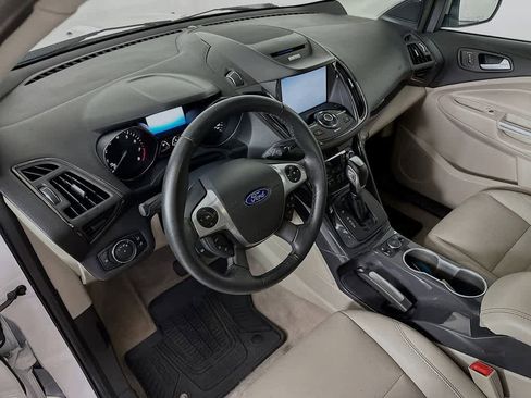 Used 2014 Ford Escape Titanium w/ Equipment Group 401A AWD/4WD image 2