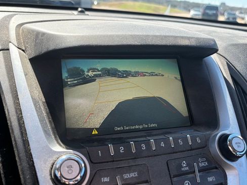 Used 2016 Chevrolet Equinox LS image 9