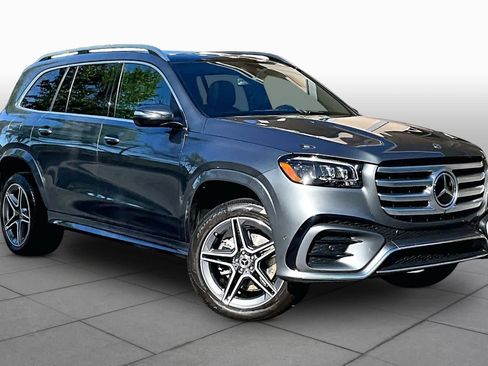 Used 2024 Mercedes-Benz GLS 450 4MATIC w/ AMG Line Exterior image 3