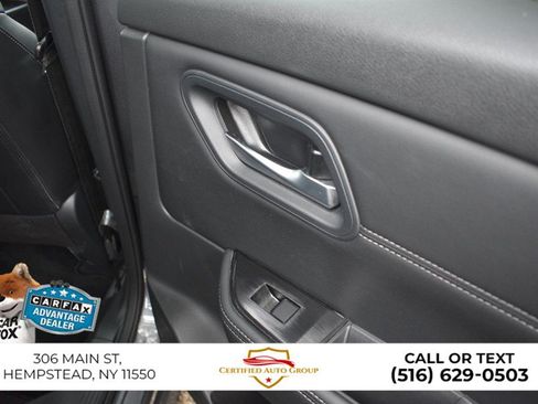 Used 2026 Nissan Rogue SL FWD image 26