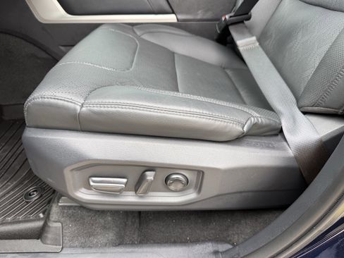 Used 2024 Toyota Tundra Limited image 29