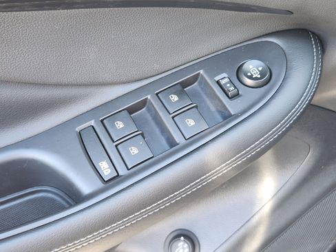 Used 2020 Buick Envision Essence image 23