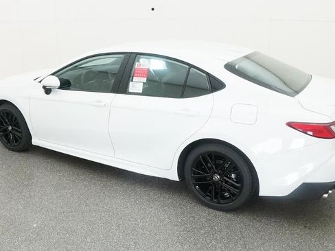 New 2026 Toyota Camry SE FWD image 4