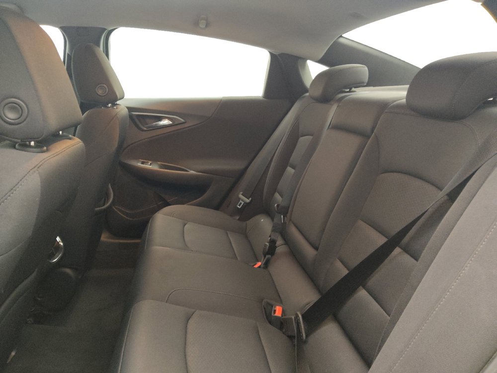 Used 2019 Chevrolet Malibu LT FWD image 18