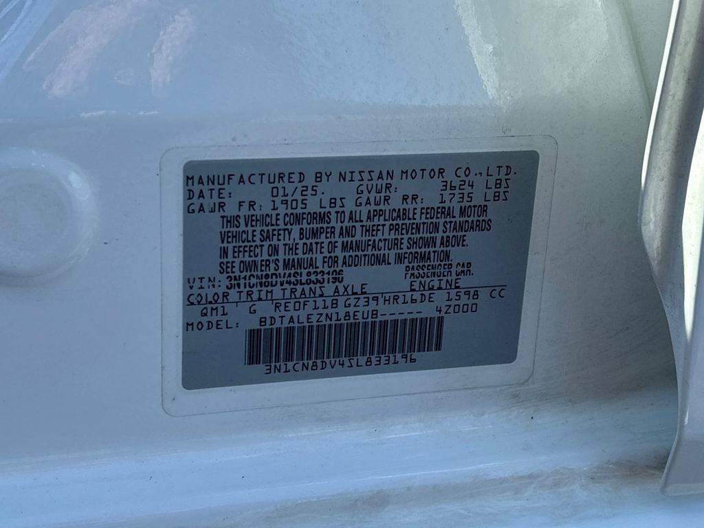 Used 2025 Nissan Versa S FWD image 27