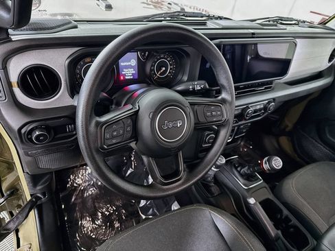 Used 2025 Jeep Wrangler Sport AWD/4WD image 3
