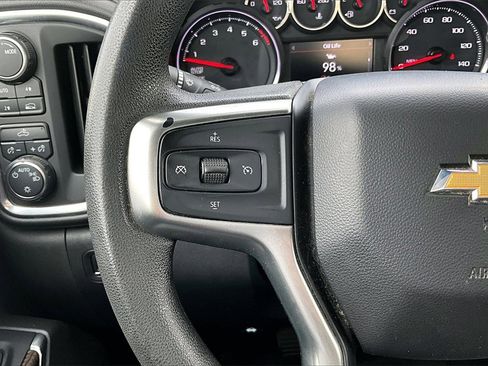 Used 2020 Chevrolet Silverado 1500 LT image 19