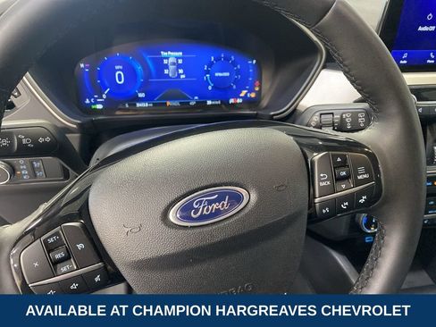 Used 2022 Ford Escape SEL w/ Technology Package AWD/4WD image 15