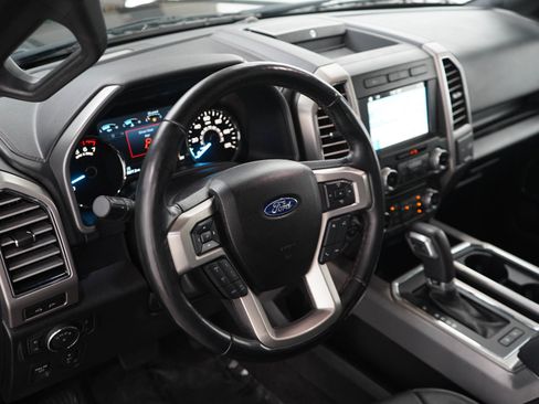Used 2018 Ford F150 Platinum w/ Equipment Group 701A Luxury AWD/4WD image 19