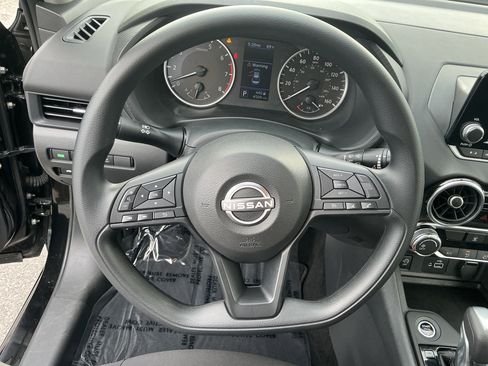 Used 2025 Nissan Sentra S FWD image 14