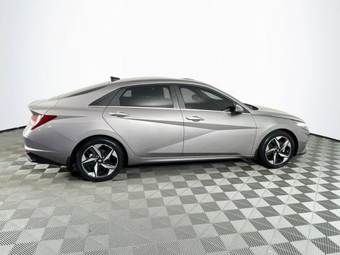 Used 2023 Hyundai Elantra Limited FWD image 9
