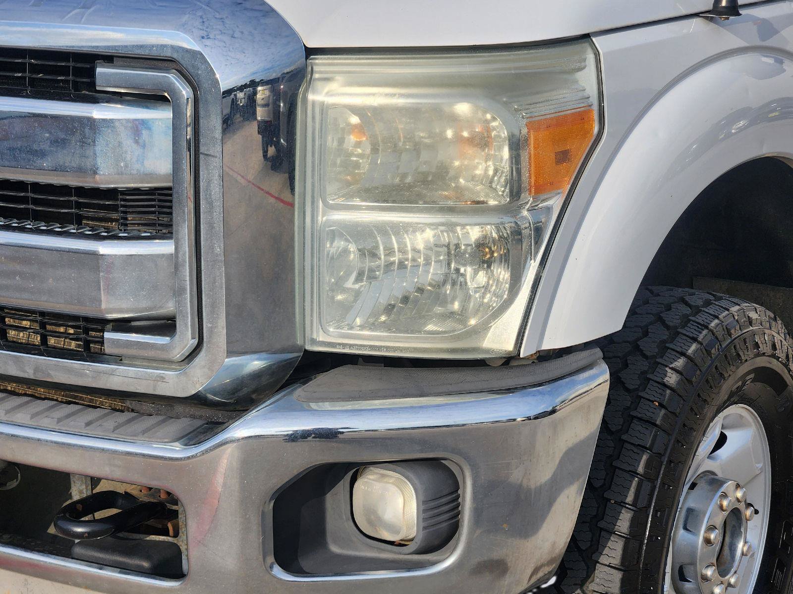 Used 2012 Ford F250 XLT w/ Heavy Service Suspension Pkg AWD/4WD image 8