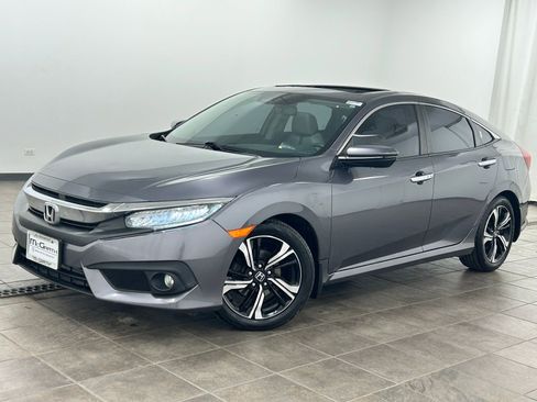Used 2017 Honda Civic Touring image 1