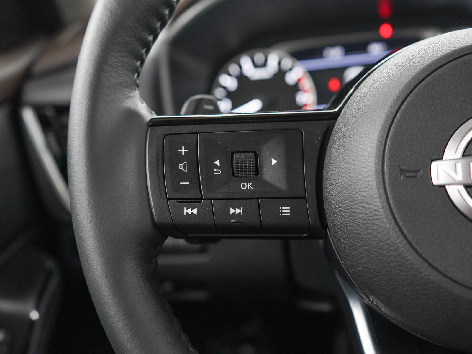 Used 2023 Nissan Rogue SL w/ SL Premium Package AWD/4WD image 27