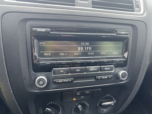 Used 2014 Volkswagen Jetta S image 20