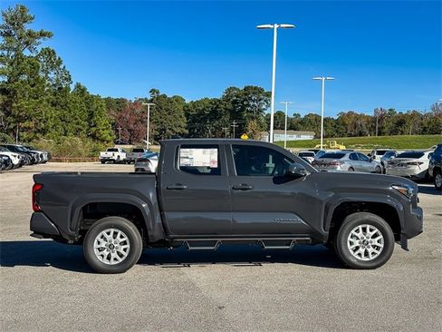 New 2026 Toyota Tacoma SR5 image 9