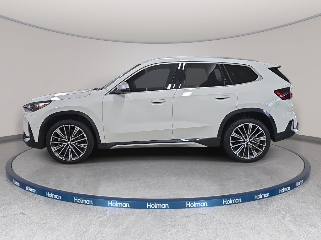 Certified 2024 BMW X1 xDrive28i w/ Premium Package AWD/4WD image 9