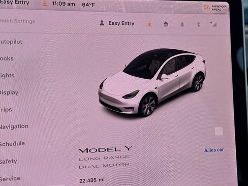 Used 2021 Tesla Model Y Long Range image 38