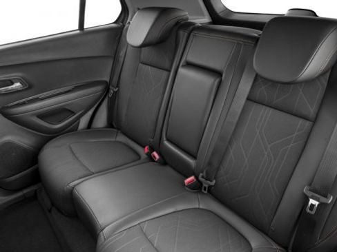 Used 2017 Chevrolet Trax LT w/ LT Convenience Package image 17