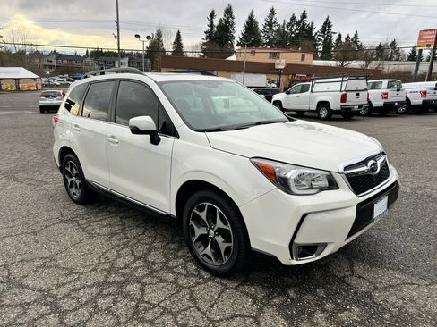 Used 2016 Subaru Forester 2.0XT Touring w/ Eyesight & Navigation System image 3