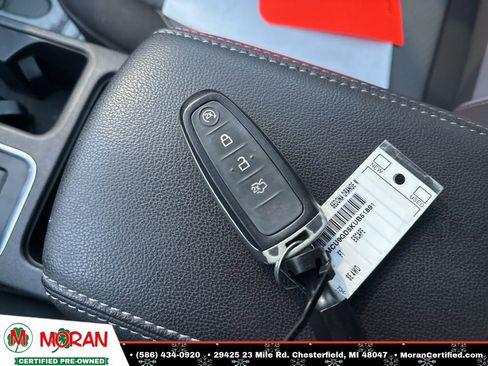 Used 2019 Ford Escape SE image 30