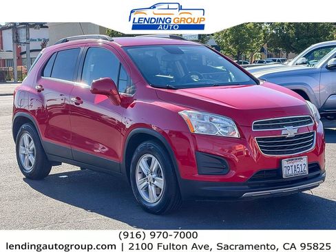 Used 2016 Chevrolet Trax LT w/ LT Convenience Package FWD image 5