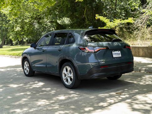 Used 2023 Honda HR-V LX image 7