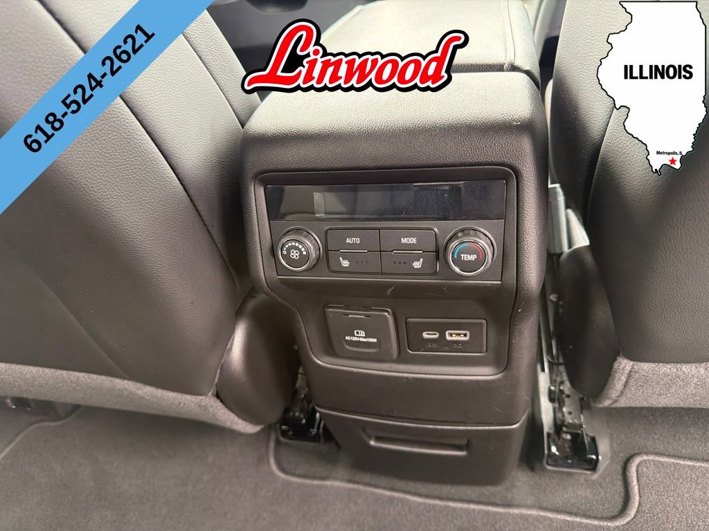 Used 2023 GMC Acadia SLT w/ Preferred Package FWD image 10