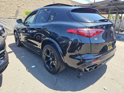 Used 2019 Alfa Romeo Stelvio Quadrifoglio w/ Driver Assist Dynamic Package AWD/4WD image 4