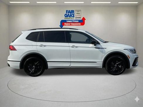 Used 2024 Volkswagen Tiguan SE R-Line AWD/4WD image 4