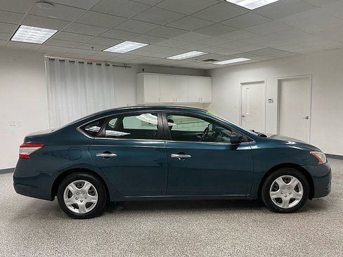 Used 2013 Nissan Sentra SV image 4