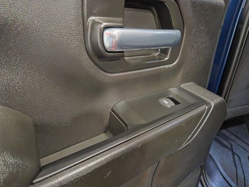 Used 2022 Chevrolet Silverado 2500 LT w/ Convenience Package image 36