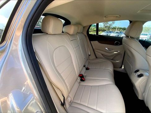 Used 2023 Mercedes-Benz GLC 300 4MATIC Coupe image 27