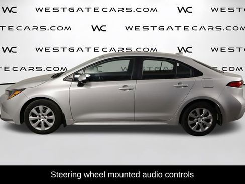 Used 2025 Toyota Corolla LE FWD image 5