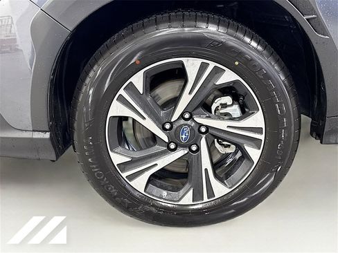 Certified 2025 Subaru Crosstrek 2.5i Premium image 32