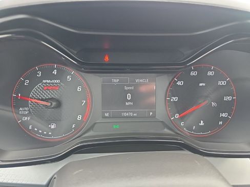 Used 2024 Chevrolet Trax RS w/ Sunroof Package FWD image 31