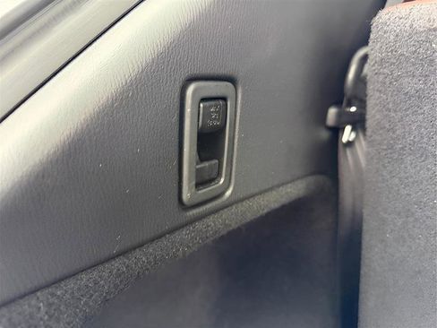 Used 2019 MAZDA CX-9 Signature image 17